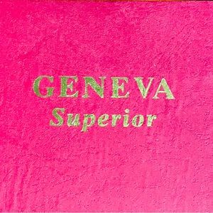 Women’s two set different size watches.